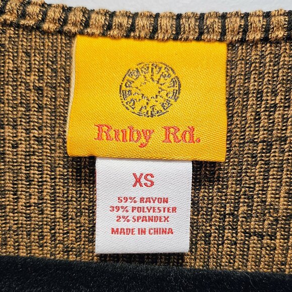 Ruby Rd. Two-Piece Oversized Rib-Knit O-Ring Lounge Set in Cognac - Picture 4 of 6